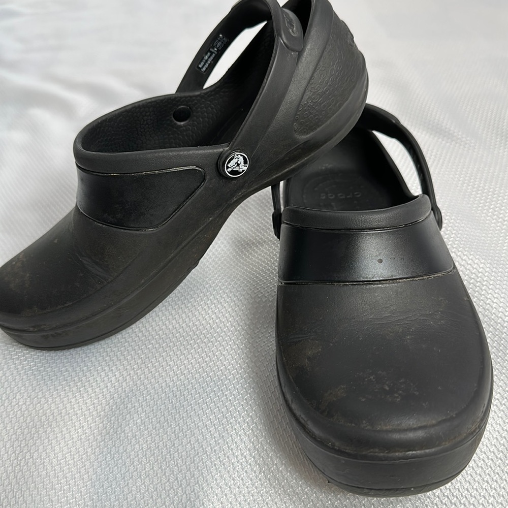 Crocs black service shoes no slip